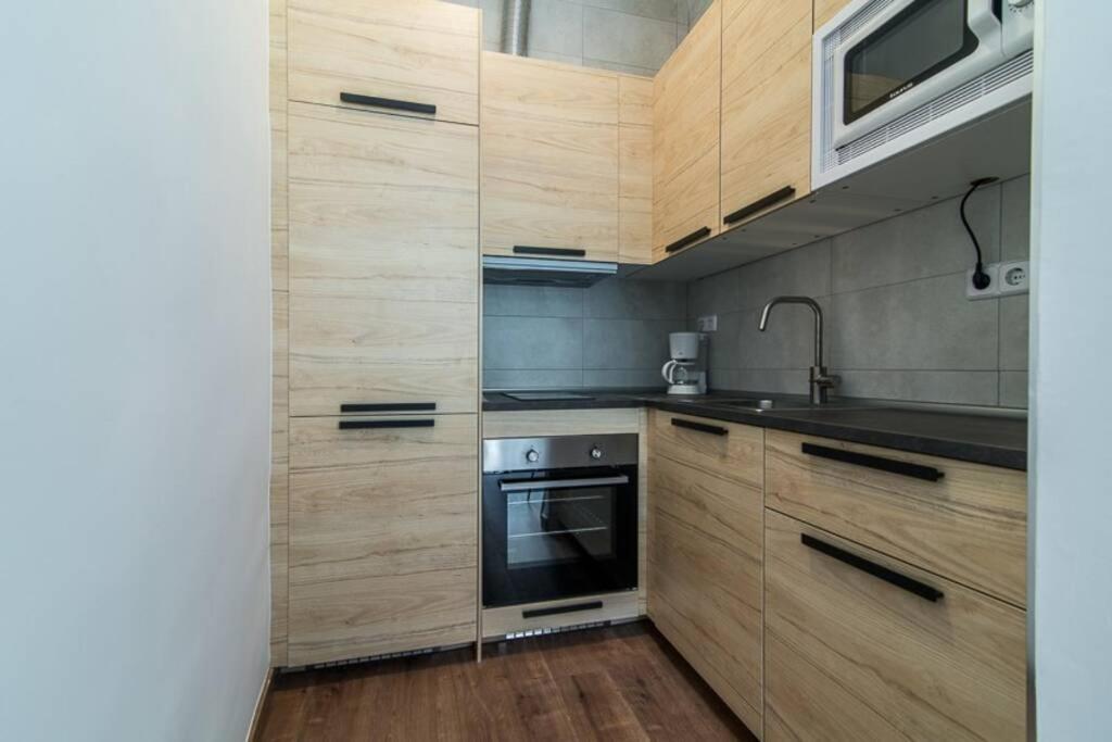 #15Pin-1 Apartamento De Un Dormitorio En Tetuan Madrid Exterior photo