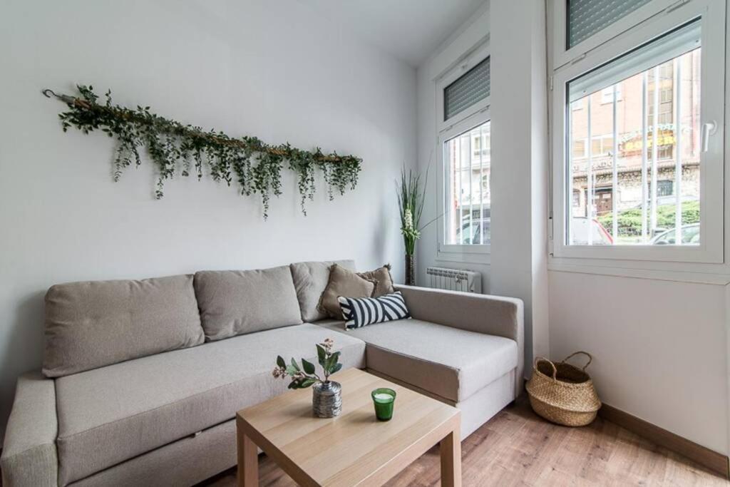 #15Pin-1 Apartamento De Un Dormitorio En Tetuan Madrid Exterior photo
